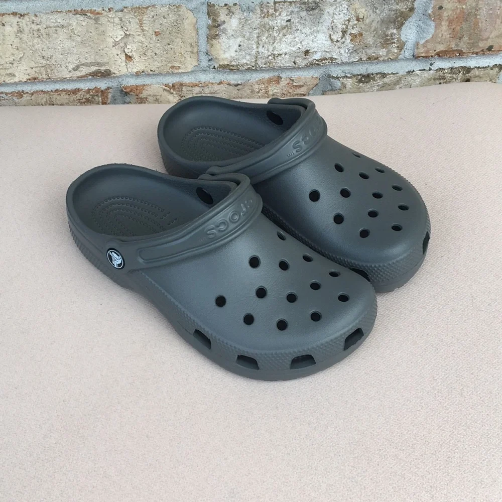 CROCS it says